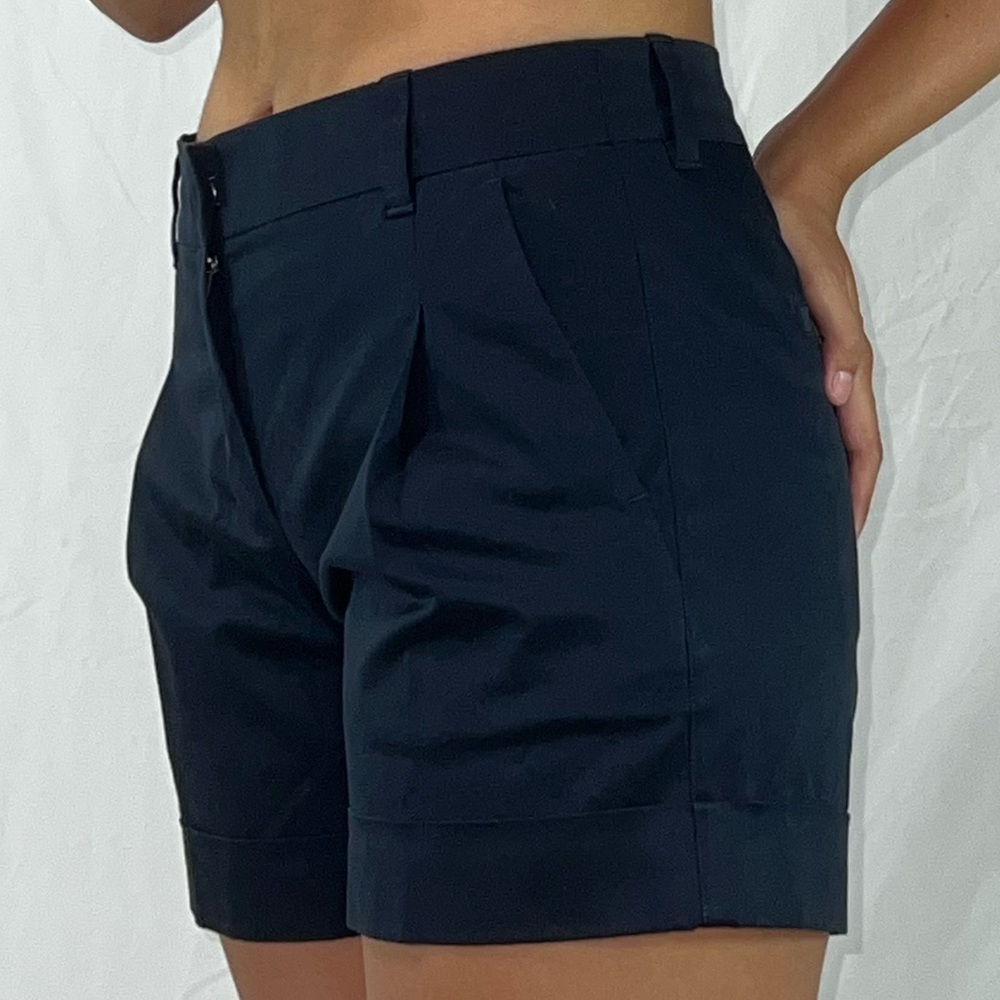 MaxMara pleated dark navy shorts size 4